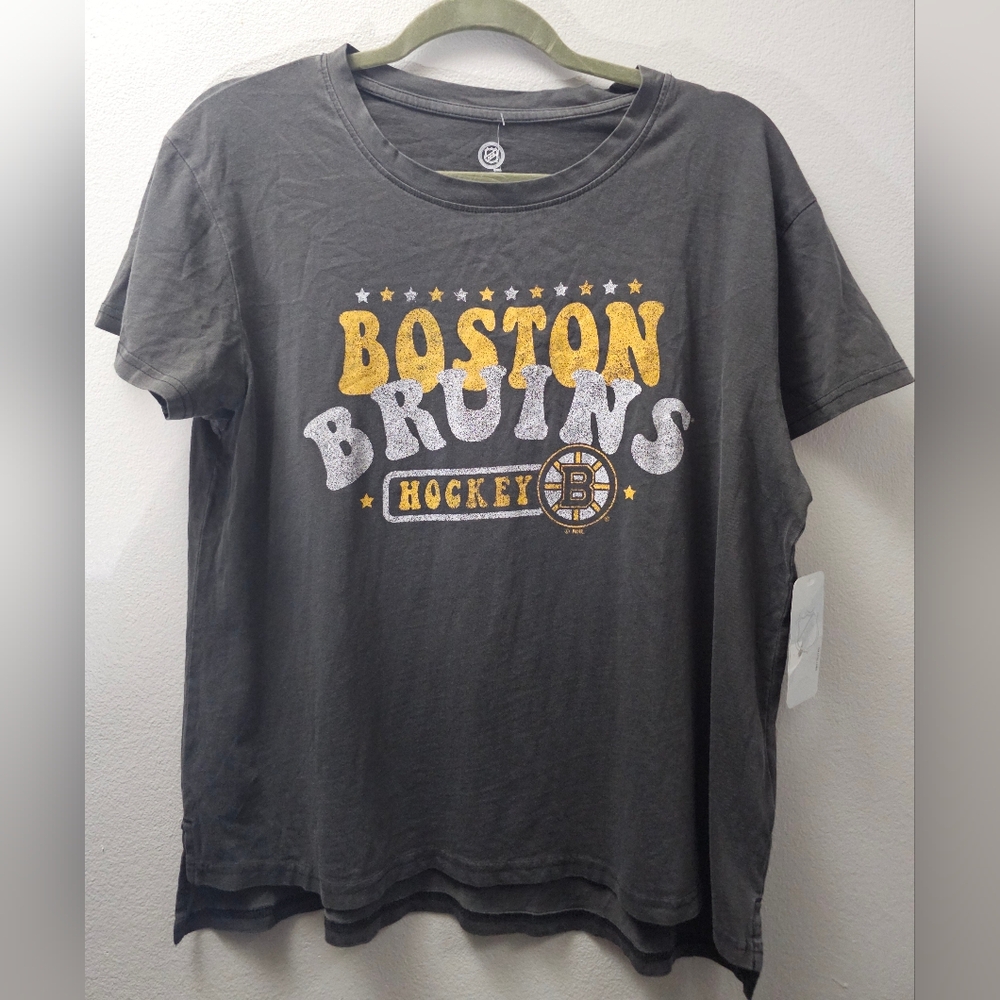 NWT Womens Boston Bruins T-shirt size L 12/14